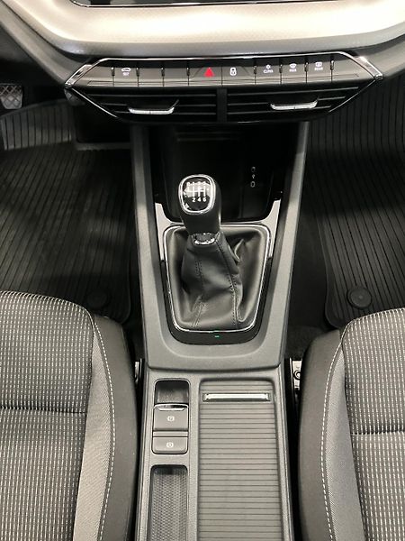 Škoda Octavia 2.0 TDI 85kW Ambition Combi M6 - fotka 16 z 30
