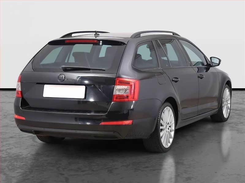 Škoda Octavia (2013) Elegance 1.8 TSI, Automat - fotka 5 z 19