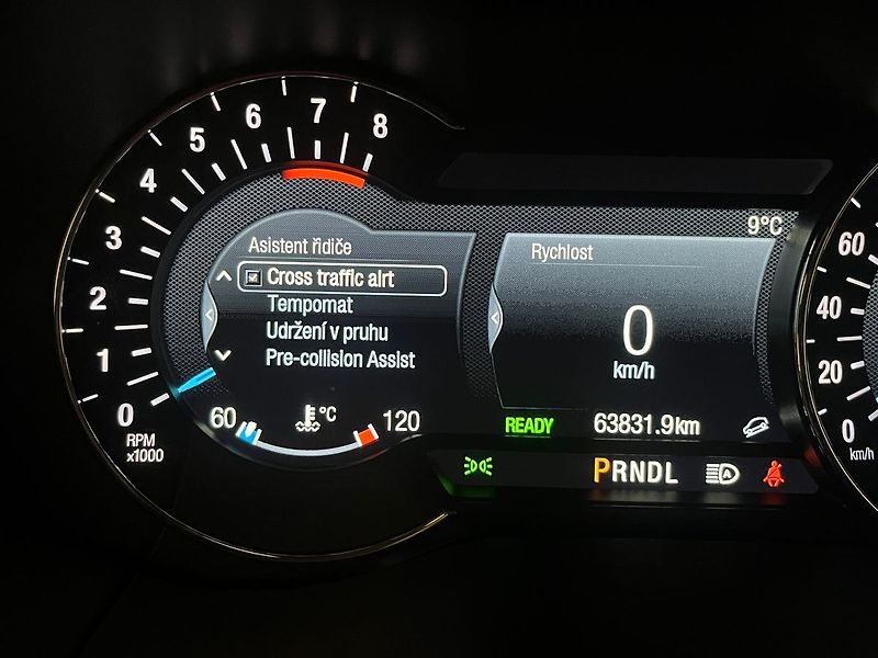 Ford S-MAX 2.5 HEV ST-Line 7 míst - fotka 63 z 70