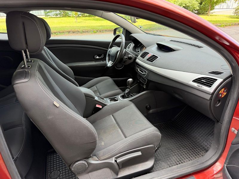 Renault Mégane 1,6i 16V  - fotka 15 z 20