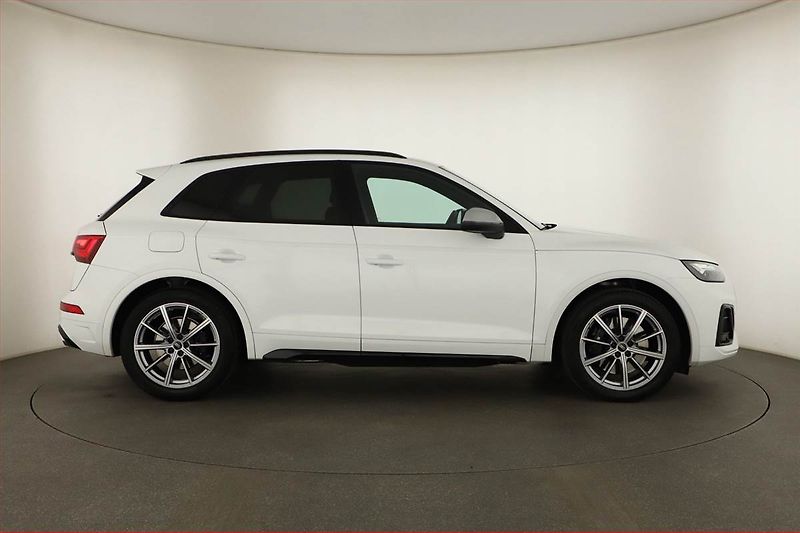 Audi SQ5 (2022) 3.0 TDI - fotka 6 z 26