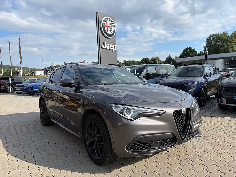 Alfa Romeo Stelvio 2.0T 280k AWD Veloce AT8 - fotka 2 z 10