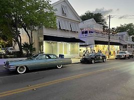 Kolorit vozů na silnicích USA