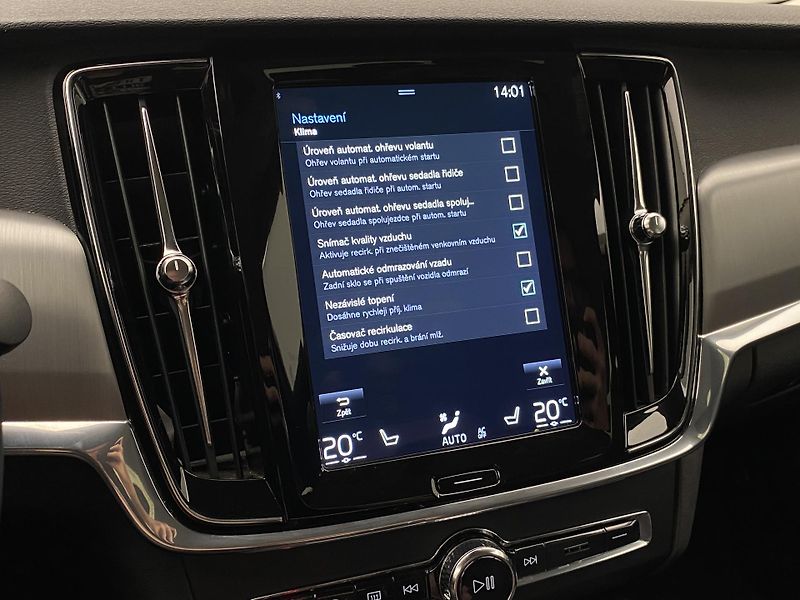 Volvo S90 D4 MOMENTUM AUT  - fotka 41 z 43