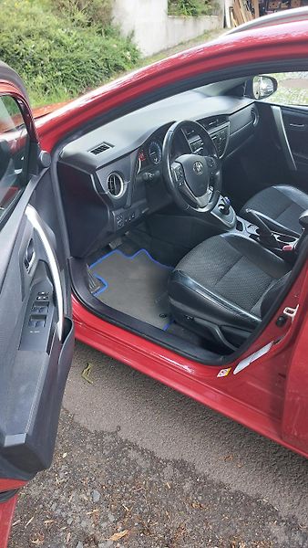 Toyota Auris (2014) Hybrid, Automat, Serv. knizka - fotka 10 z 13