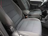 Volkswagen Touran (2011) 1.6TDI, Klima - náhled 11