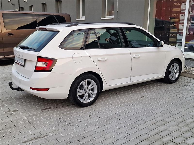 Škoda Fabia 1.0 TSI 70kW Combi Tour,1.Maj - fotka 11 z 47
