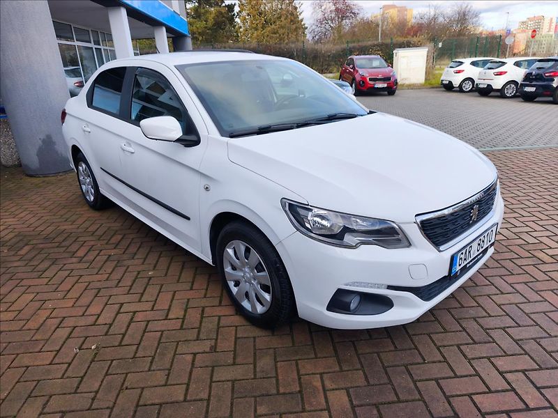 Peugeot 301 1,2 PureTech Allure - fotka 4 z 21