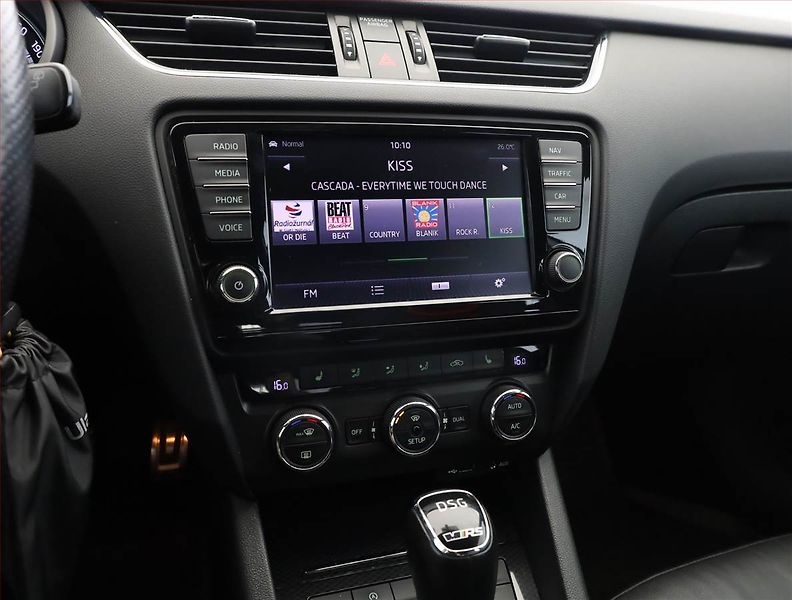 Škoda Octavia (2015) RS 2.0 TSI, Automat, ČR,1.maj - fotka 10 z 18