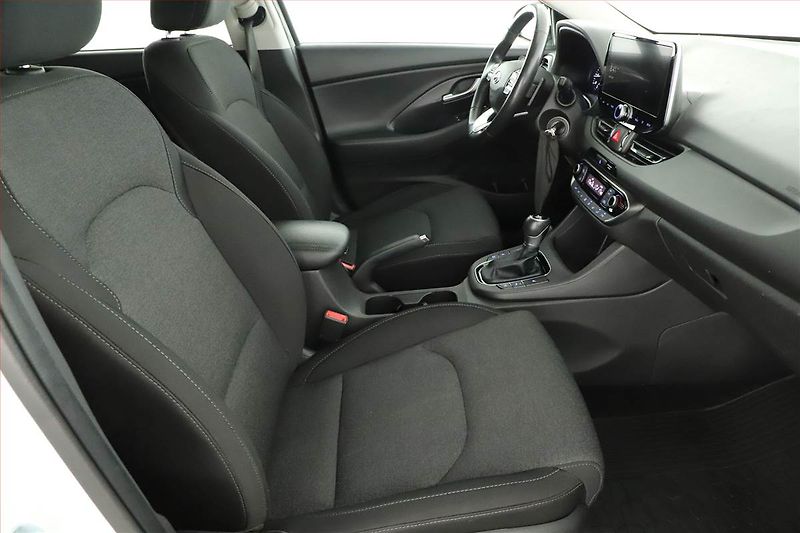 Hyundai i30 (2021) 1.5 T-GDI MHEV, Automat, Navi - fotka 9 z 26