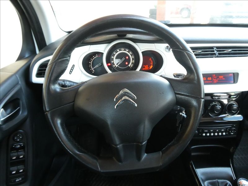 Citroën C3 1,2 i 60kW klima,závěs,2x kola - fotka 28 z 41