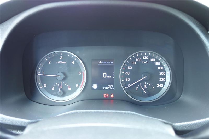 Hyundai Tucson 1,7 CRDi 85KW, ČR, NAVIGACE. - fotka 32 z 38