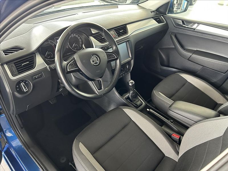 Škoda Rapid 1,0   TSI 81kW,SERVISKA,TAŽNÉ - fotka 7 z 23