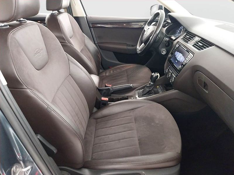 Škoda Octavia (2015) Laurin&Klement 2.0 TDI, 4X4 - fotka 9 z 31