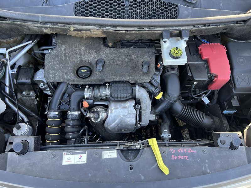 Citroën Berlingo Multispace XTR 1.6HDi PŮVOD ČR - fotka 32 z 39