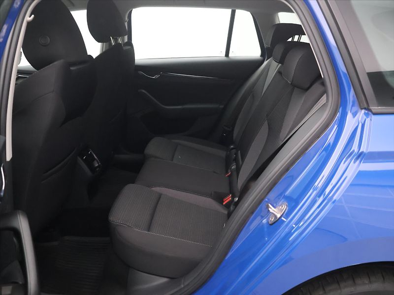 Škoda Octavia 2,0 TDI 85kW CZ DPH - fotka 13 z 29