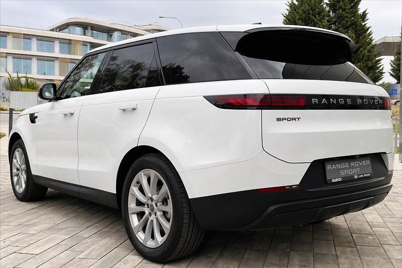 Land Rover Range Rover Sport (2026) 3,0 D250 SE AWD* - fotka 3 z 31