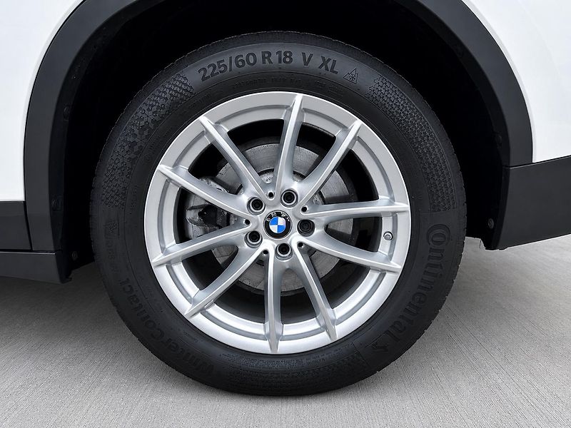BMW X3 xDrive20i - fotka 22 z 22