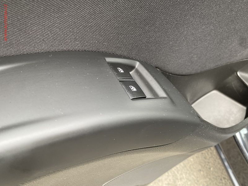 Opel Meriva (2017) 1.4 i, 2.maj,ČR, AC, tempo - fotka 13 z 15