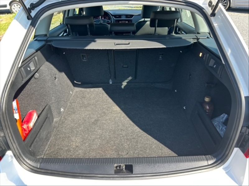 Škoda Octavia 2,0 TDI 110 Style 4x4 AT - fotka 6 z 11