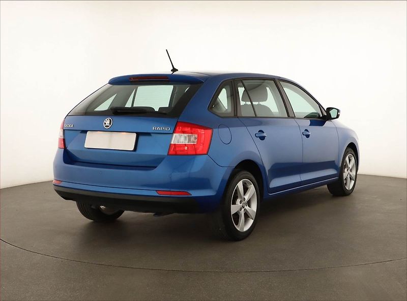Škoda Rapid (2016) Spaceback 1.2 TSI - fotka 5 z 13