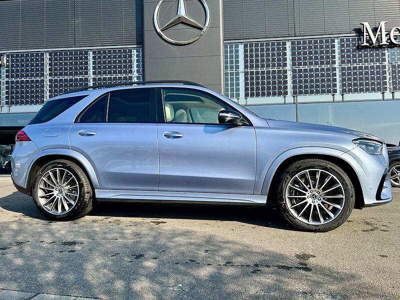 Mercedes-Benz GLE (2025) 450 d 4MATIC Edition 140 Years - fotka 2 z 32