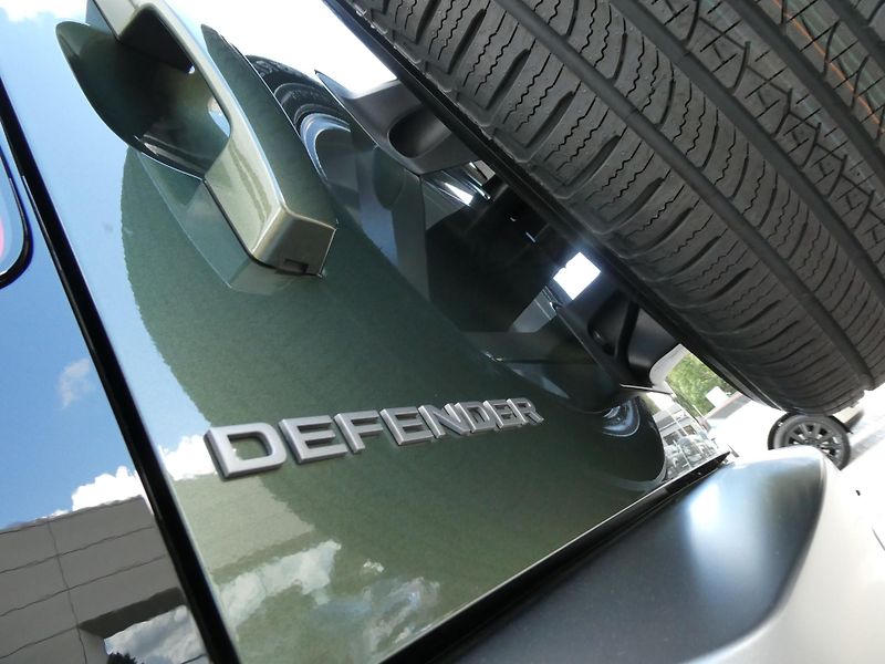 Land Rover Defender 110 S D200 - fotka 32 z 33