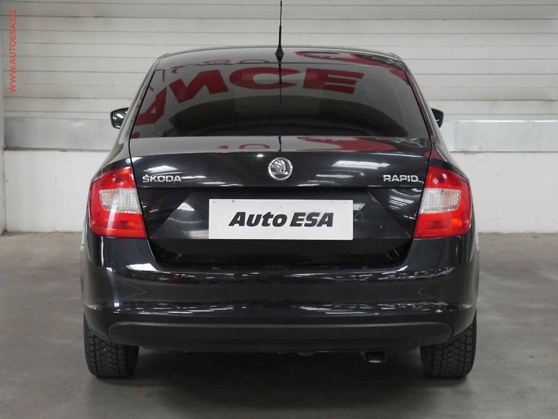 Škoda Rapid (2013) 1.2i, ČR, AC - fotka 5 z 13