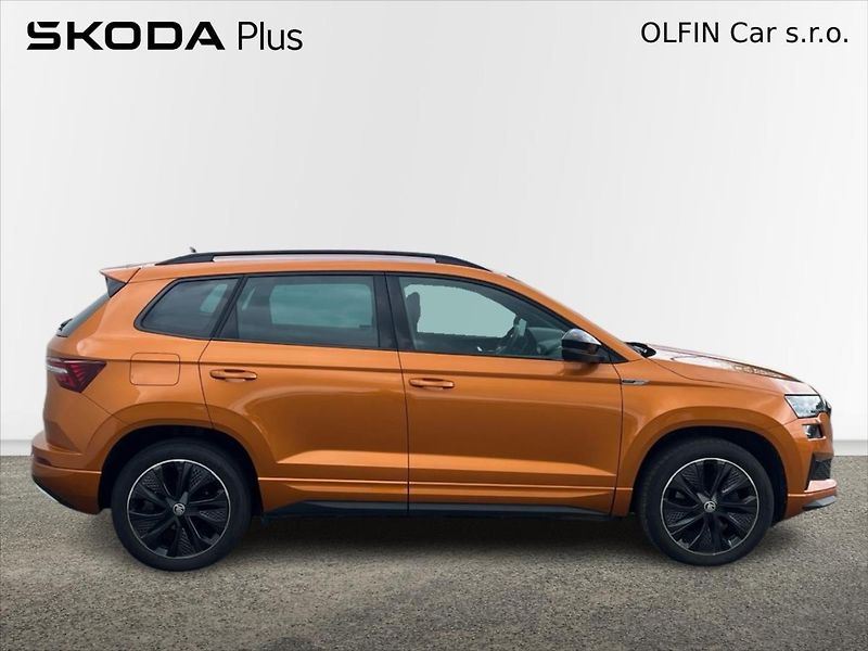Škoda Karoq 1,5 TSi 110kW SPORTLINE - fotka 7 z 27