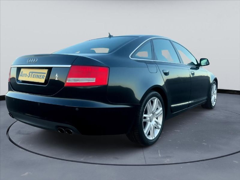 Audi S6 5,2 fsi V10 exclusive - fotka 8 z 26
