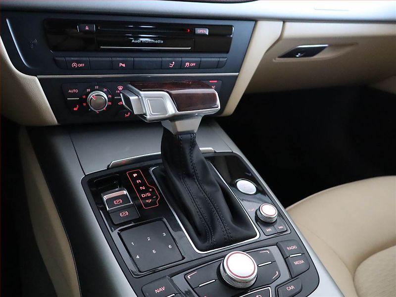 Audi A7 (2010) 3.0 TDI, 4X4, Automat, Navi - fotka 13 z 21