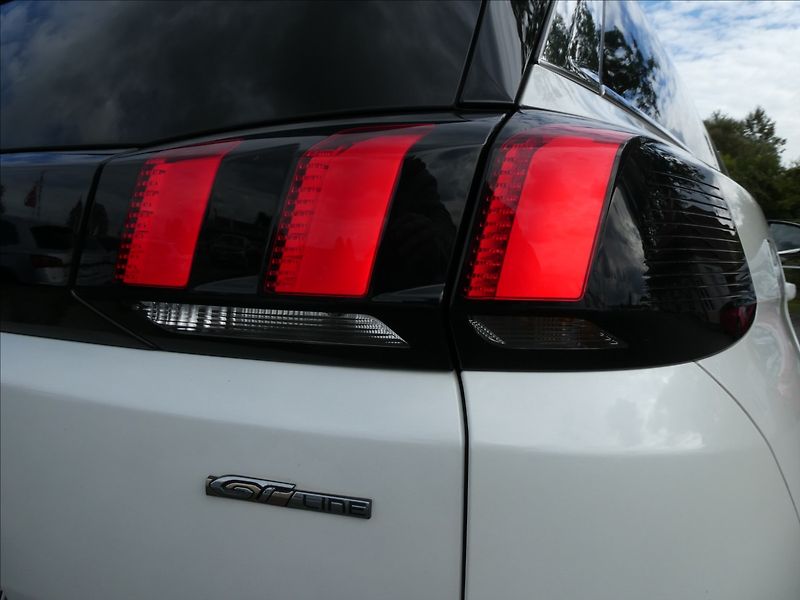 Peugeot 5008 1,6 133kW GT-line AT8,7.míst,D - fotka 10 z 50