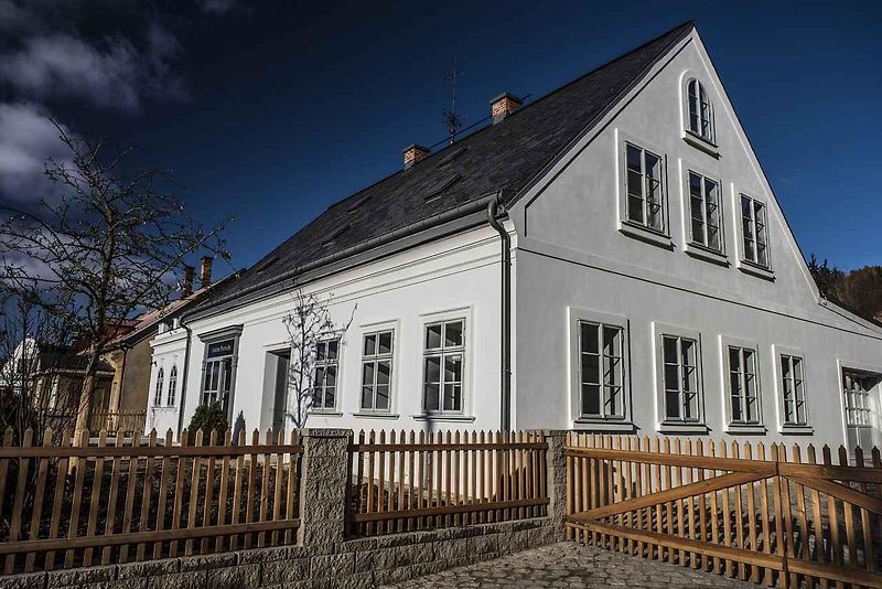 Ferdinand Porsche se narodil 3. září 1875 ve Vratislavicích u Liberce