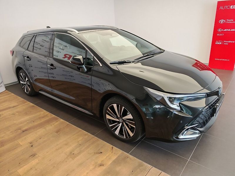 Toyota Corolla Touring Sports 2.0 Hybrid Styl - fotka 3 z 38