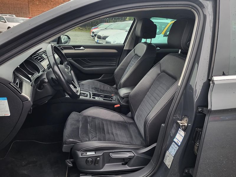 Volkswagen Passat SEDAN 2.0 TDi ELEGANCE *ČR - fotka 7 z 46