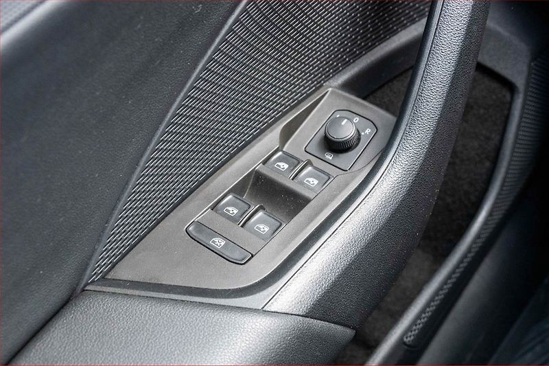 Škoda Octavia (2022) Ambition 2.0 TDI, ČR,1.maj - fotka 14 z 15