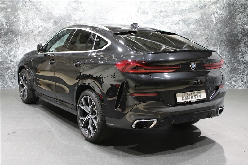 BMW X6 3,0 XDrive M paket, 1.majitel - fotka 3 z 38