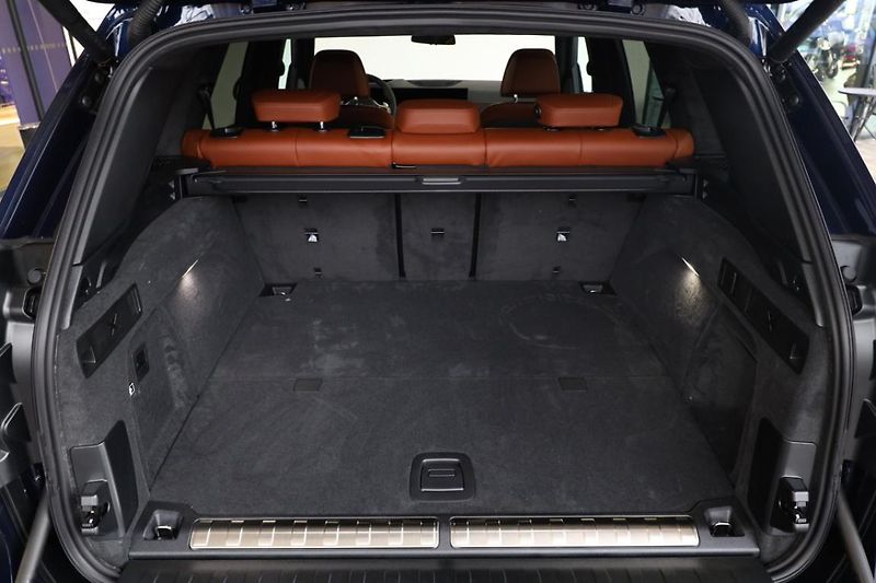 BMW X5 xDrive50e - fotka 8 z 18