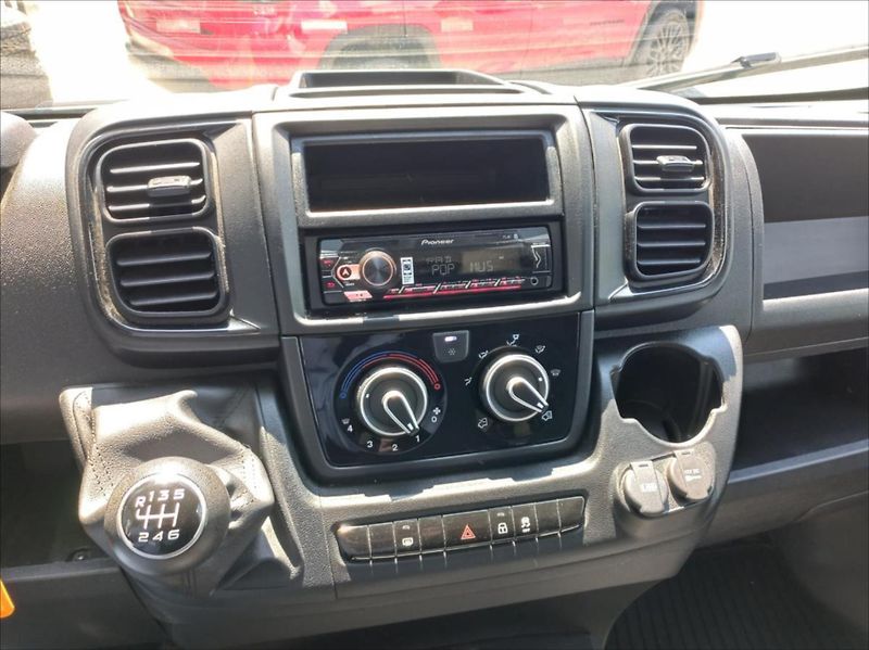 Fiat Ducato 2,2 MTJ 120k  Light L3H2 33 - fotka 11 z 15