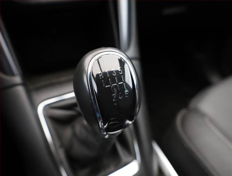 Opel Zafira (2017) 2.0 CDTI, 7 míst, Kůže, Navi - fotka 11 z 20