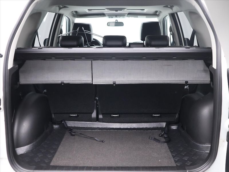 Suzuki Grand Vitara 3,2 VVT 171kW V6 CZ Aut. - fotka 10 z 32