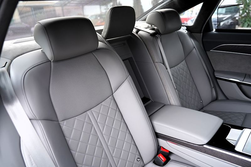 Audi A8 60 TSFI S-line/Q/B&O/Led/460PS - fotka 32 z 50