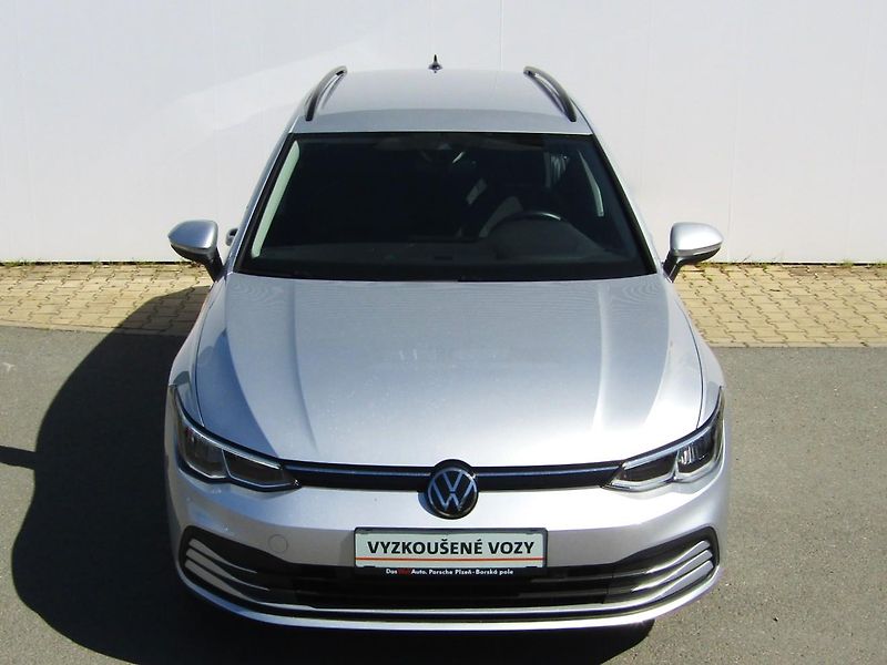 Volkswagen Golf (2022) Variant Life 1,5 TSI - fotka 6 z 29