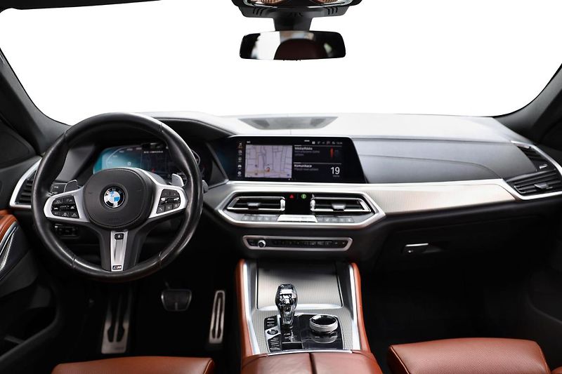 BMW X6 M50d - fotka 11 z 14