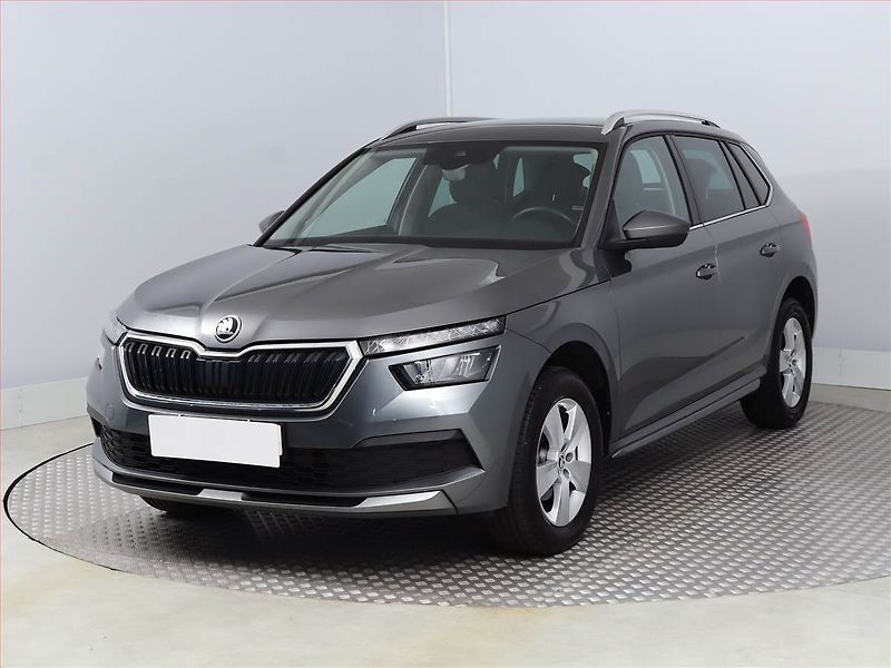 Škoda Kamiq (2023) Style 1.0 TSI - fotka 2 z 17