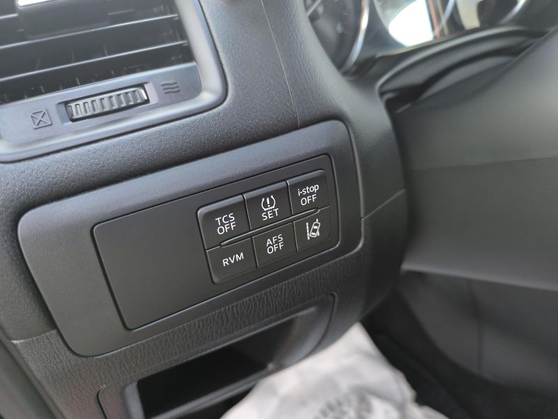 Mazda CX-5 2.2 4x4 TAŽNÉ, DOLOŽENÉ KM - fotka 24 z 39