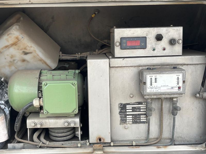 MAN TGS 26.400 6X2-4 ll EURO 6 - fotka 16 z 30