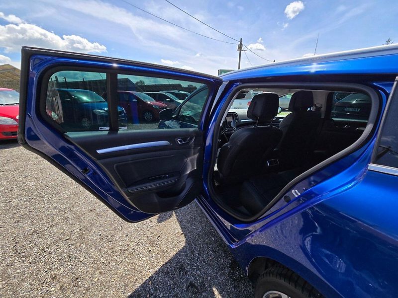 Renault Mégane (2022) 1.5 DCi 85KW Li - fotka 11 z 22