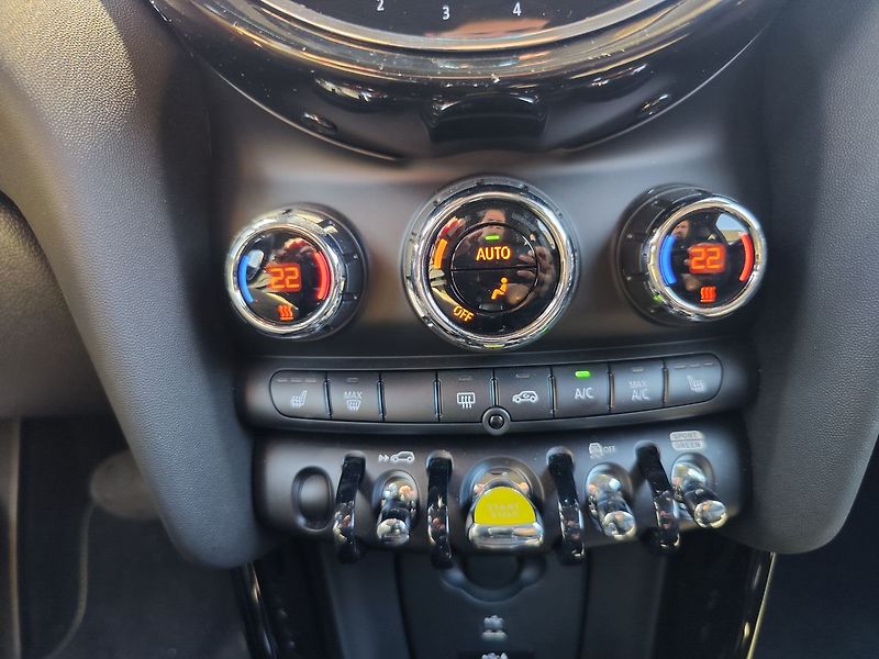 Mini Ostatní EV/135kW COOPER SE AT - fotka 17 z 27