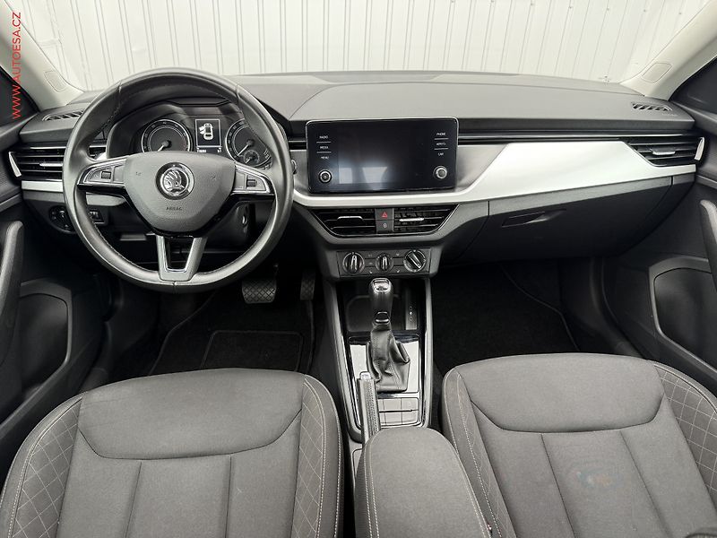 Škoda Scala (2020) 1.0 TSi, ČR, Ambition, DSG - fotka 8 z 19